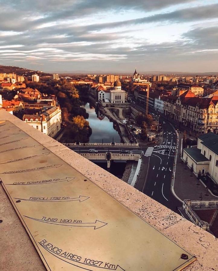 Ultracentral Apartment Near Moscovitz Palace Oradea Eksteriør bilde