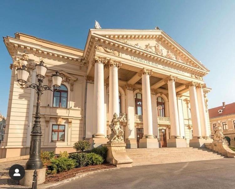 Ultracentral Apartment Near Moscovitz Palace Oradea Eksteriør bilde